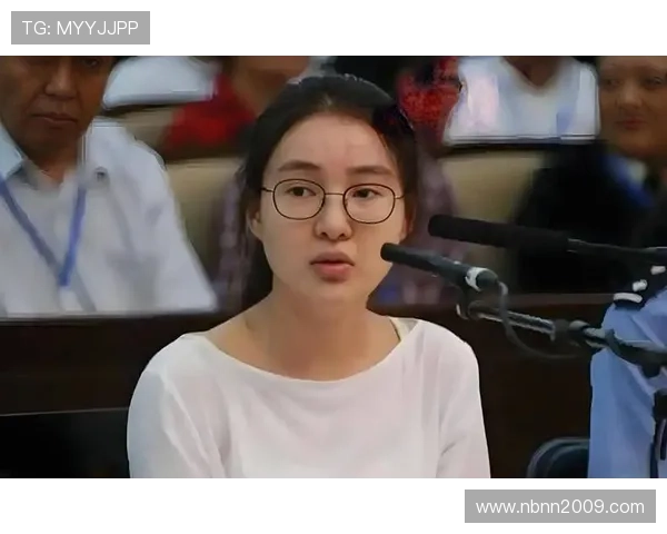 10年入狱2次，爆火后包一晚40万，如今的她又钓上“富豪女友”